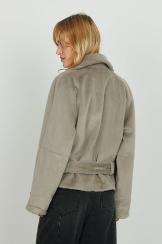 Pelliccia CLEOM eco manica lunga doppio pettocon alette più tasche più cintura