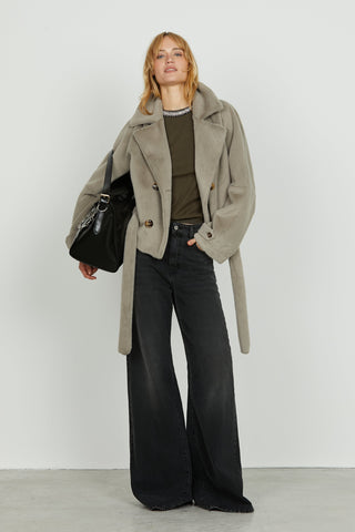 Pelliccia CLEOM eco manica lunga doppio pettocon alette più tasche più cintura