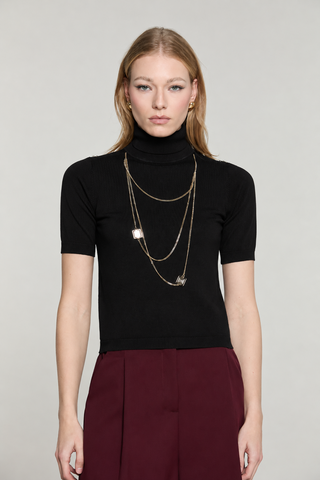 Maglia FOREVER mezza manica collo alto con collana logo