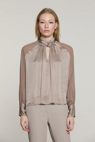 Blusa BELLS manica lunga con nodo collo più pieghe più goccia