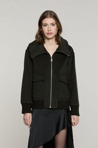 Cappotto SAEZ corto manica lunga con bordi costa con ts più patte più zip più collo ecopelliccia staccabile