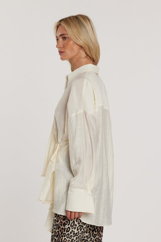 Blusa HALLE lunga maniche lunghe con incrocio più laccetto sul fianco più gale over