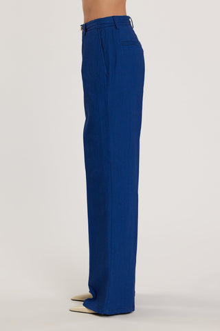 Pantalone ALAIN_21 vita alta con cintura più alamaro più pinces più tasche francesi denim